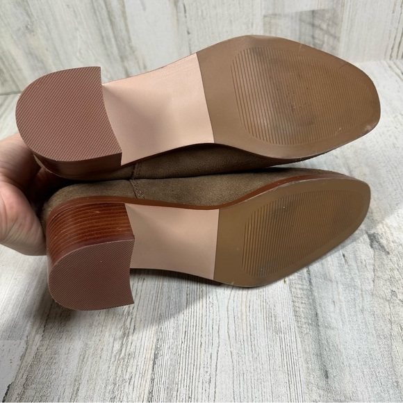 NEW Steve Madden Rhiannon Chelsea Tan Suede Block Heel Ankle Boots #252 - Picture 12 of 12